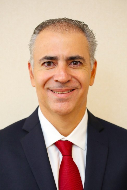 Dr. Rogerio Mattos, urologista e cirurgião robótico