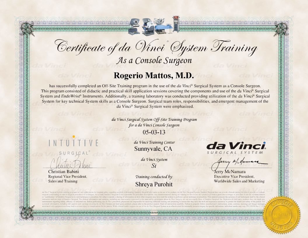 Certificado de treinamento no sistema da Vinci do Dr. Rogerio Mattos, emitido pela Intuitive Surgical